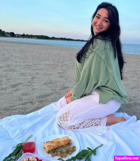 Emma S OnlyFans Thumbnail #0FOh54swXR