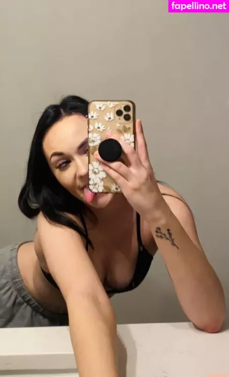 Emma Schoo OnlyFans Thumbnail #tIyOJNLPwS