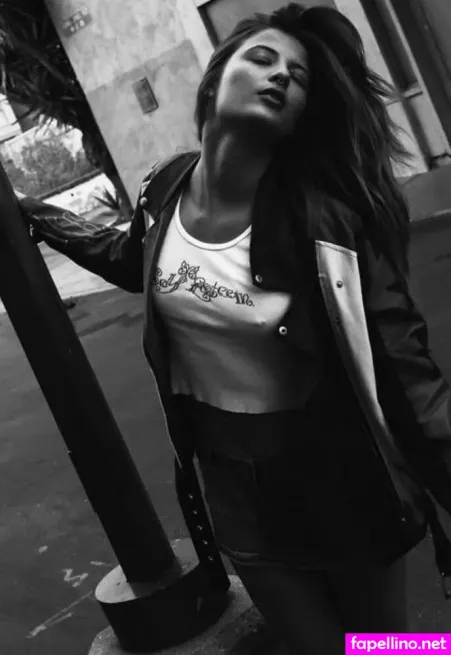 Emma Schweiger OnlyFans Thumbnail #V1nhNeJ49k