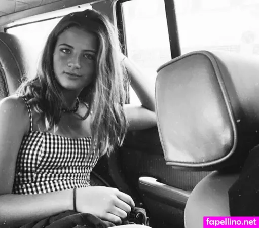 Emma Schweiger OnlyFans Thumbnail #tBd8LLnYxv