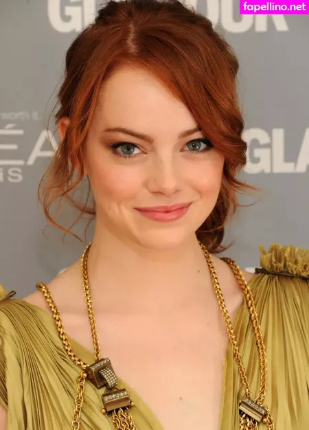 Emma Stone Main Profile Photo