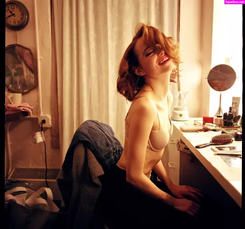 Emma Stone OnlyFans Thumbnail #iYTVo18ay3