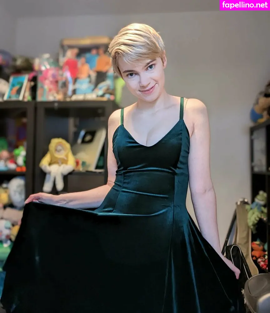 EmmaThorneVideos, emmainashes, emmathorne1 Nude Leaked OnlyFans Photo #YN1YQOzRU1