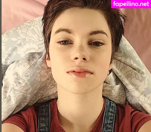 Emma Thorne OnlyFans Thumbnail #cJUASSayso