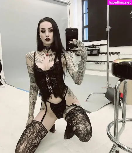 Emma Vauxdevil OnlyFans Thumbnail #TuKXBZ5f4P