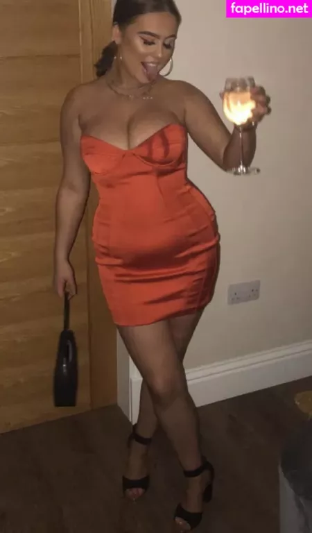 Emma W OnlyFans Thumbnail #QEmw2Oz3tW