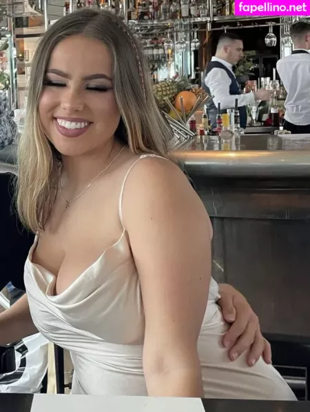 Emma W OnlyFans Thumbnail #ZrUFpNb54w