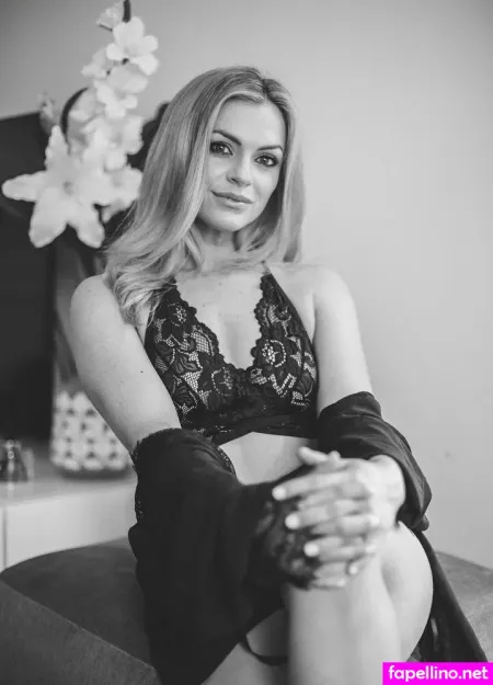 Emma Walsh OnlyFans Thumbnail #5rKa7ZJqhG