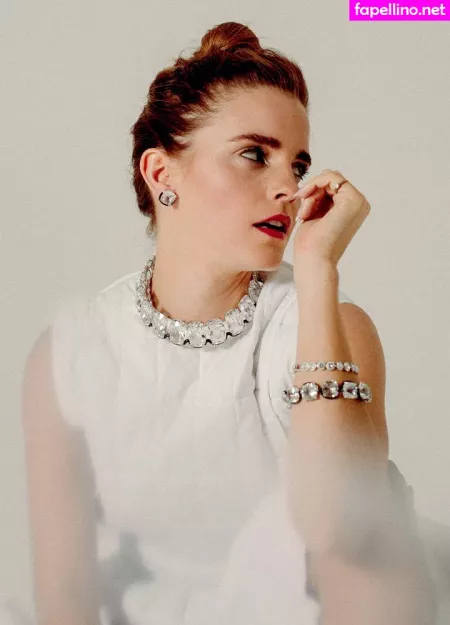 Emma Watson OnlyFans Thumbnail #8DlNmKDB0b