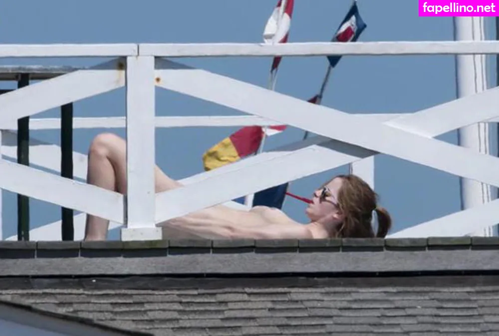 elizarosewatson, emmawatson Nude Leaked OnlyFans Photo #9Myo3ddZxv