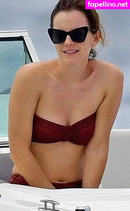 Emma Watson OnlyFans Thumbnail #vveecqMJCN