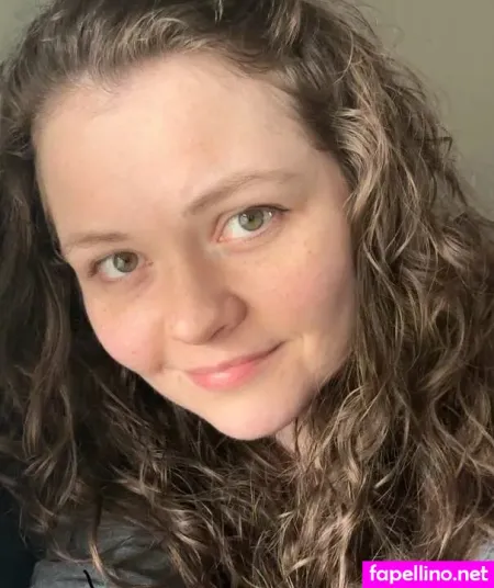 Emma Wells OnlyFans Thumbnail #D5CdzGHOeC