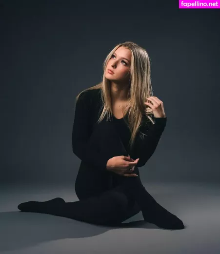 Emma Welyki OnlyFans Thumbnail #a6eyppUiEM