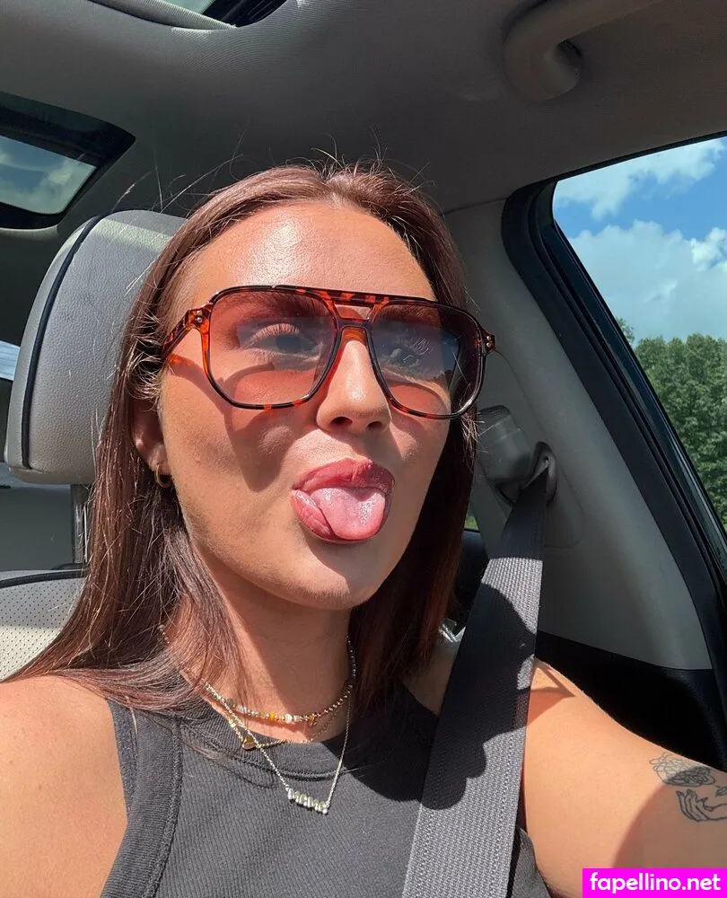 emmaabelle, emmabell Nude Leaked OnlyFans Photo #2aDeLRW4mJ