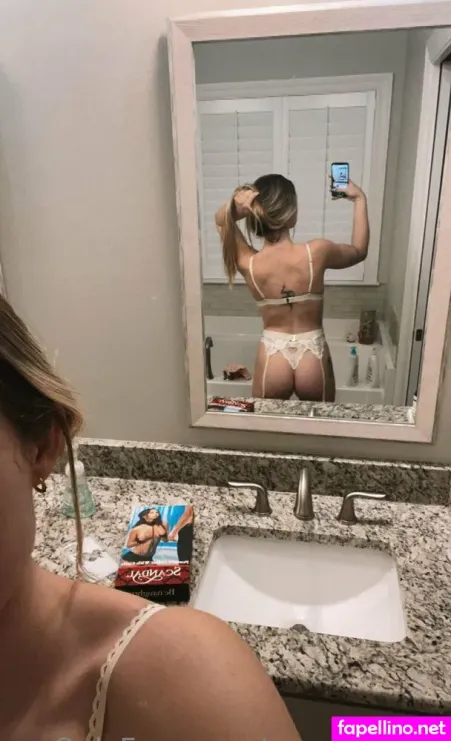 Emmaabelle OnlyFans Thumbnail #i06zgNZoxS