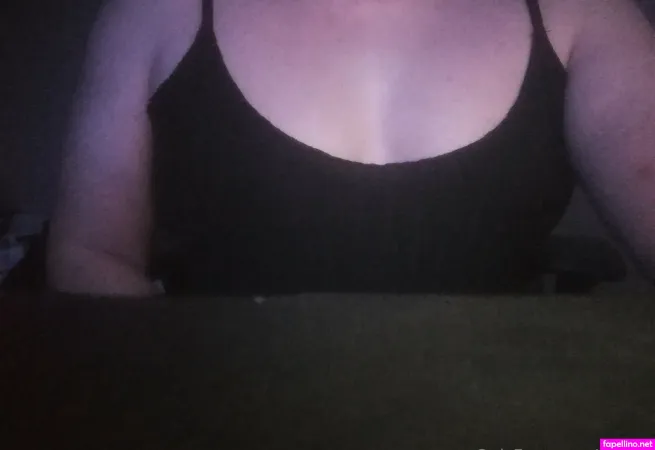Emmaacd OnlyFans Thumbnail #0EDuyq8zlX