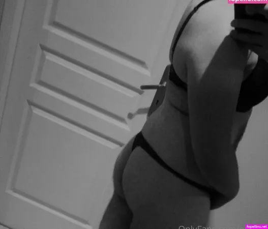 Emmaacd OnlyFans Thumbnail #1bpUbBw3XL