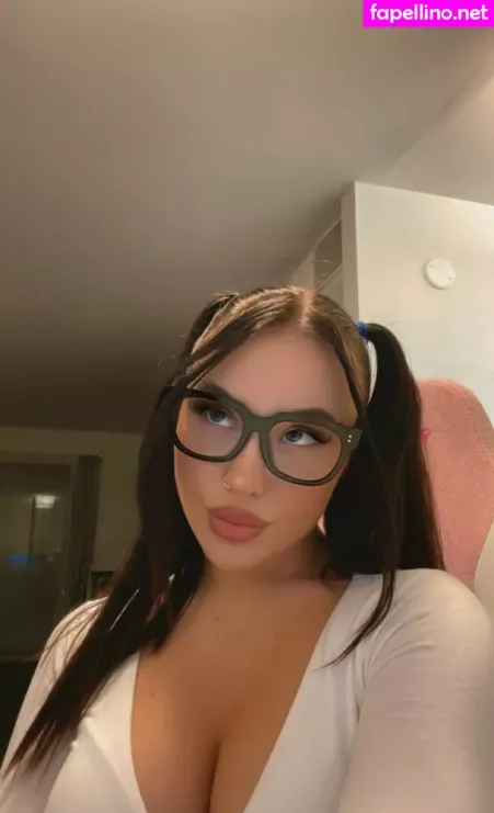 Emmaameera OnlyFans Thumbnail #PimUwd9iKR