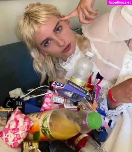 Emmaazzww OnlyFans Thumbnail #gS7EcnL7N5