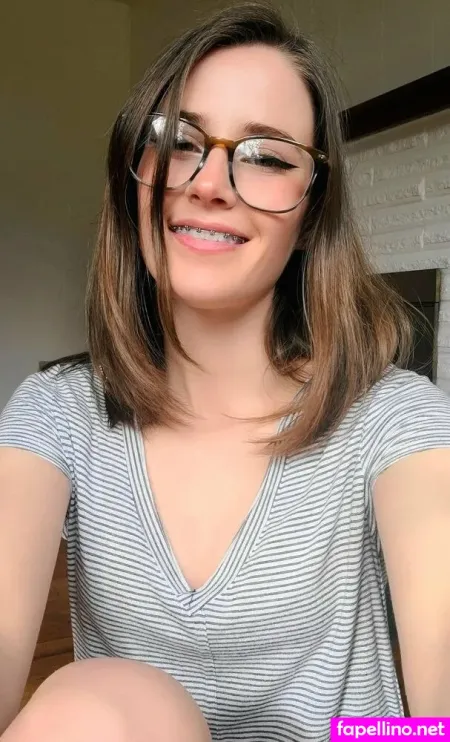 Emmabarbyy OnlyFans Thumbnail #enxkJSotGM