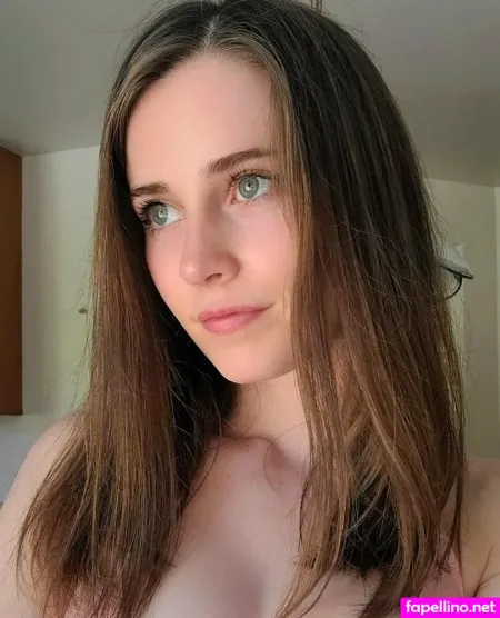 Emmabarbyy OnlyFans Thumbnail #gUdymhUaYN