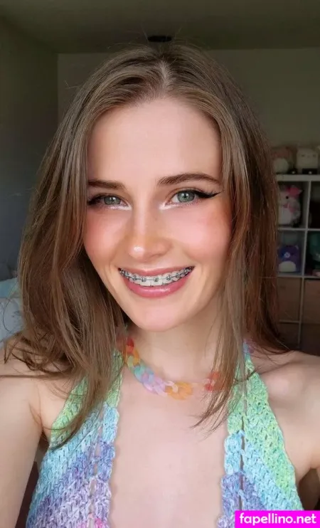 Emmabarbyy OnlyFans Thumbnail #mgRj6JcRt8