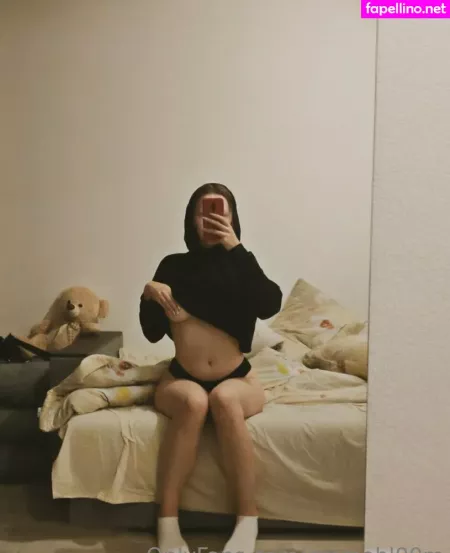 Emmabl00m OnlyFans Thumbnail #LFw3scX9Am