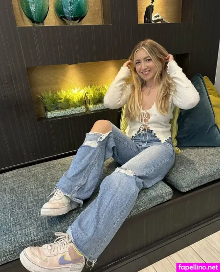 Emmablakexoxo 2 OnlyFans Thumbnail #7KEgJLCFjT