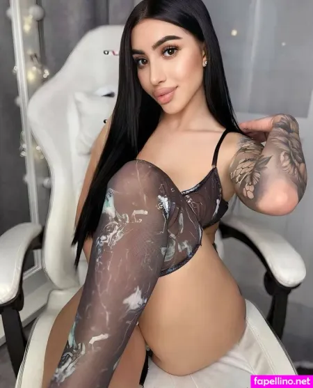 Emmablondangel OnlyFans Thumbnail #4RV1UMLLyf