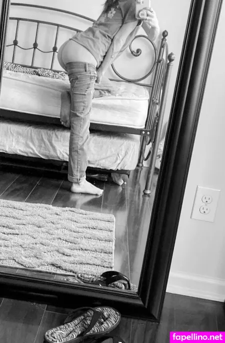 Emmacantquit OnlyFans Thumbnail #9ISAMHkTdE