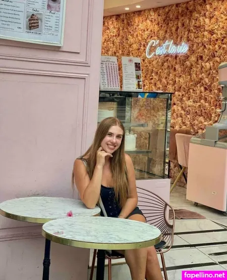 Emmacharlottee OnlyFans Thumbnail #3VFgKM2oKq