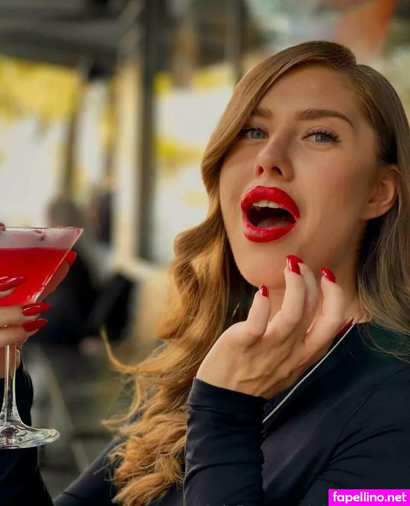 emmacharlottee, emmacharlottee_ Nude Leaked OnlyFans Photo #B0jn4IvA08