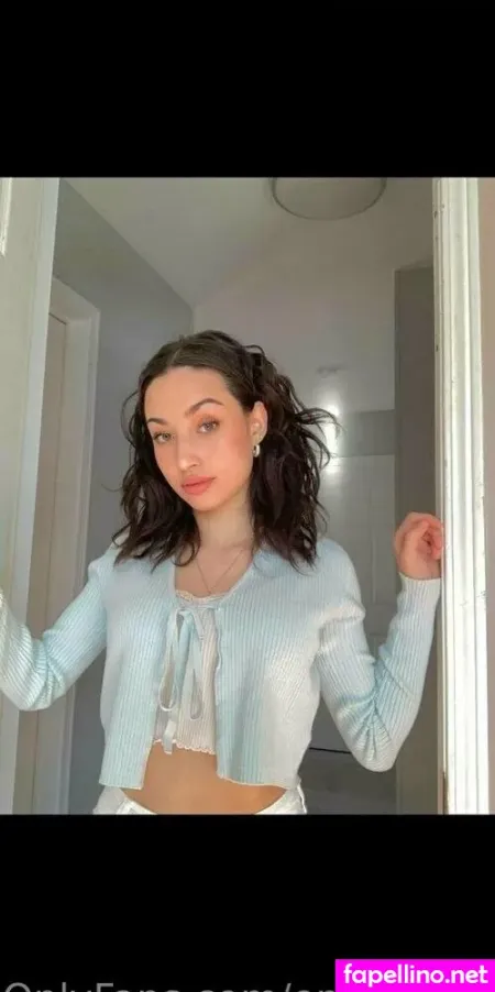 Emmacollinsxo OnlyFans Thumbnail #4PO5oiBsPc