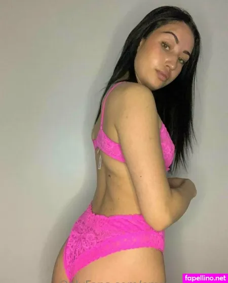 Emmacollinsxo OnlyFans Thumbnail #JTSrfI4uRv