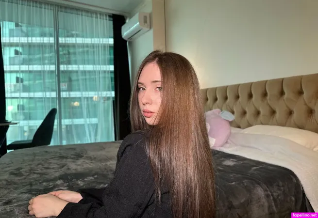 Emmacut1e OnlyFans Thumbnail #kJRpYbWyVZ
