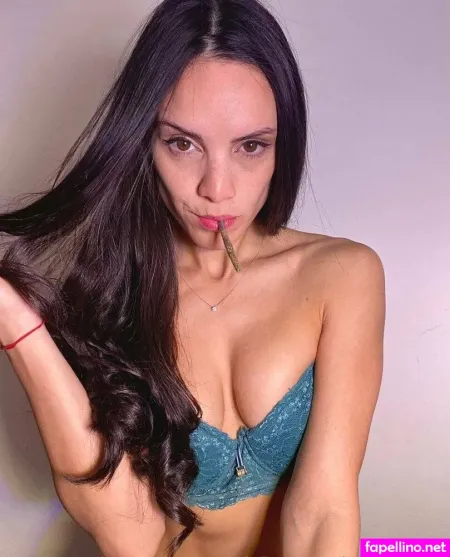 Emmadra OnlyFans Thumbnail #SO1dr3HqjC