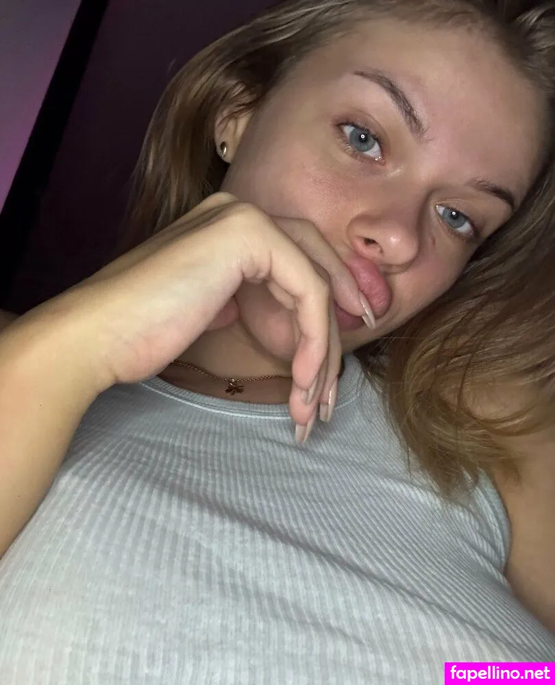 emmaeden.vip, emmaedenartist Nude Leaked OnlyFans Photo #47jE1H3rl1