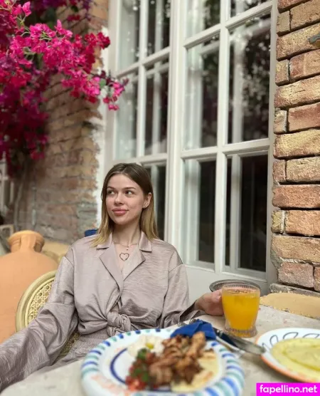 Emmaeden Vip OnlyFans Thumbnail #UZzGmznLBn