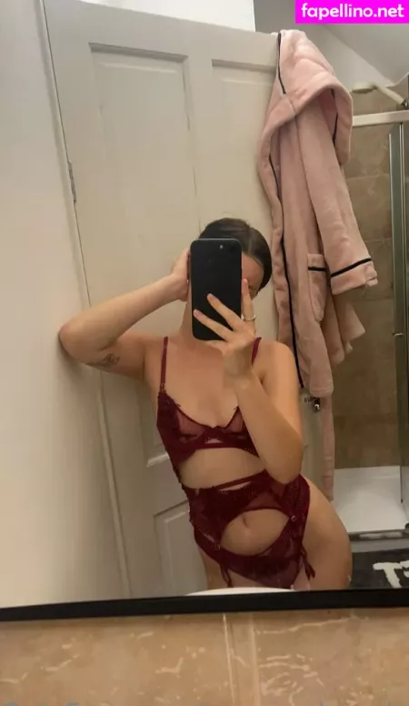 Emmaedwards1 OnlyFans Thumbnail #pHXqyYipth