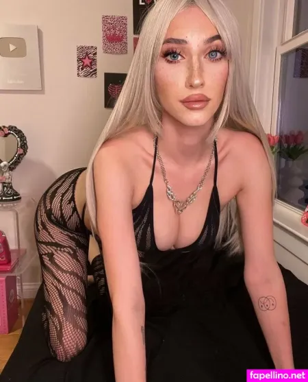Emmahircine 8 OnlyFans Thumbnail #KcRx2MskvF