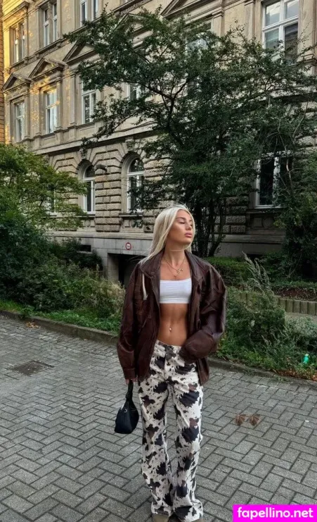 Emmalilkendeyy OnlyFans Thumbnail #VLcFUs3ANg