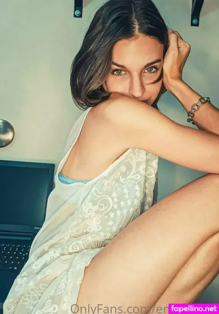 Emmalov3 OnlyFans Thumbnail #pb1Na5GAPB