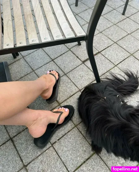 Emmalovettfeet OnlyFans Thumbnail #zZthjxbtBG