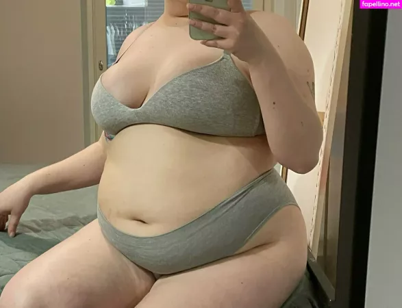 Emmamarshmellow OnlyFans Thumbnail #UIWKtdVh7L