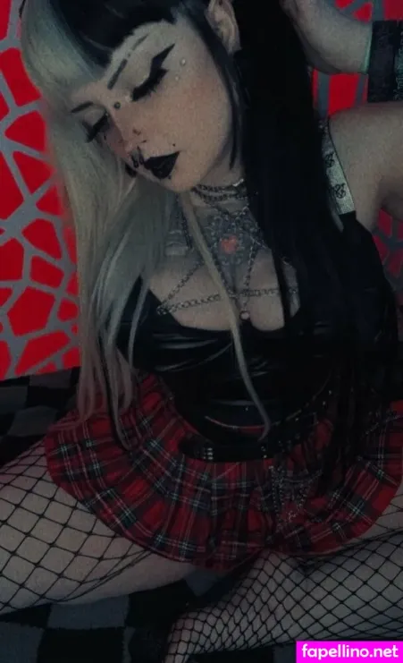 Emmamaybyte 1 Main Profile Photo