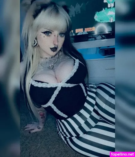 Emmamaybyte 1 OnlyFans Thumbnail #3yLe70Q3Qi