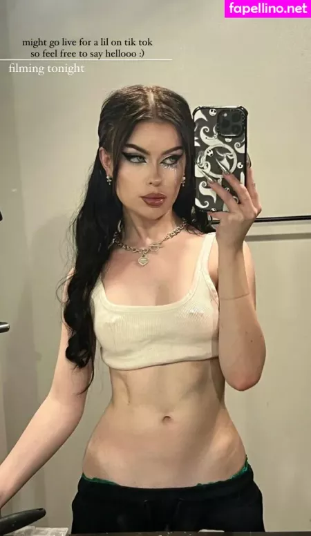 Emmanorton OnlyFans Thumbnail #EjoQtLziYz