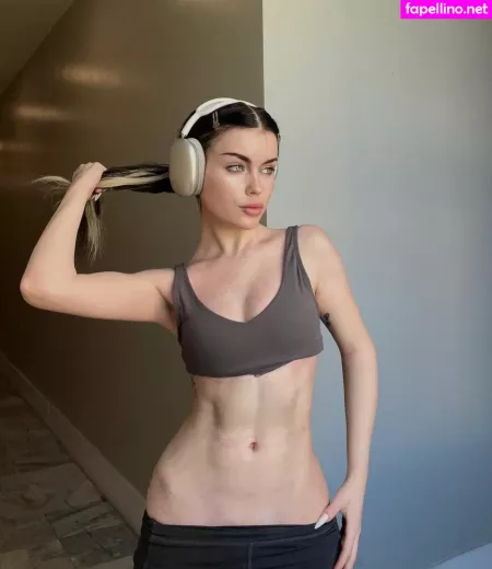 Emmanorton OnlyFans Thumbnail #vKveViCVn8