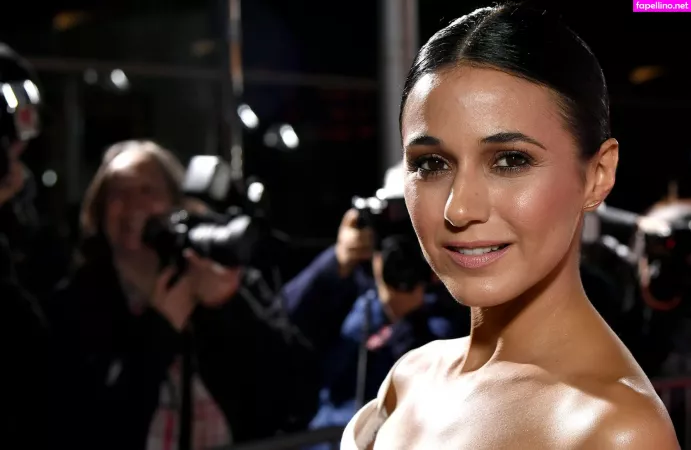 Emmanuelle Chriqui OnlyFans Thumbnail #C96wuRWgF9