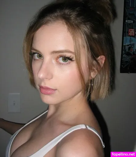 Emmanuelleweddell OnlyFans Thumbnail #5OTYTpQ9UY